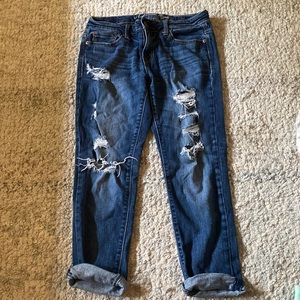 Womens American Eagle vintage slouchy crop jean size 2